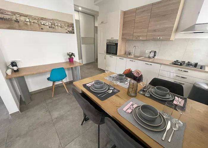 Plaza Teatro & Piazzale Teatro Apartment