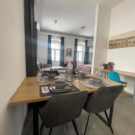 Plaza Teatro & Piazzale Teatro Apartman *