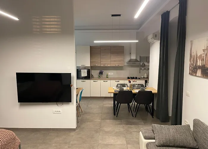 Plaza Teatro & Piazzale Teatro